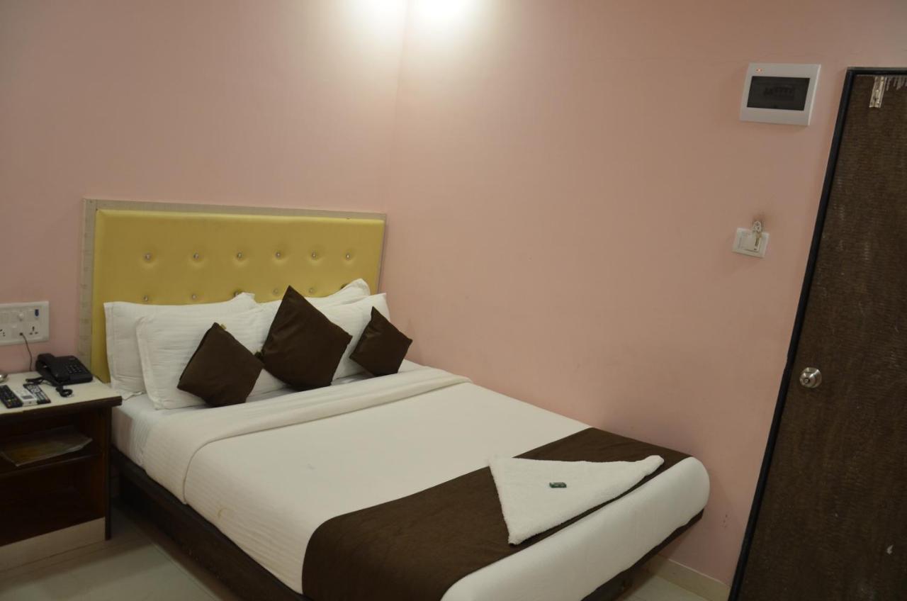Sai Leela Grand Hotell Mumbai Exteriör bild