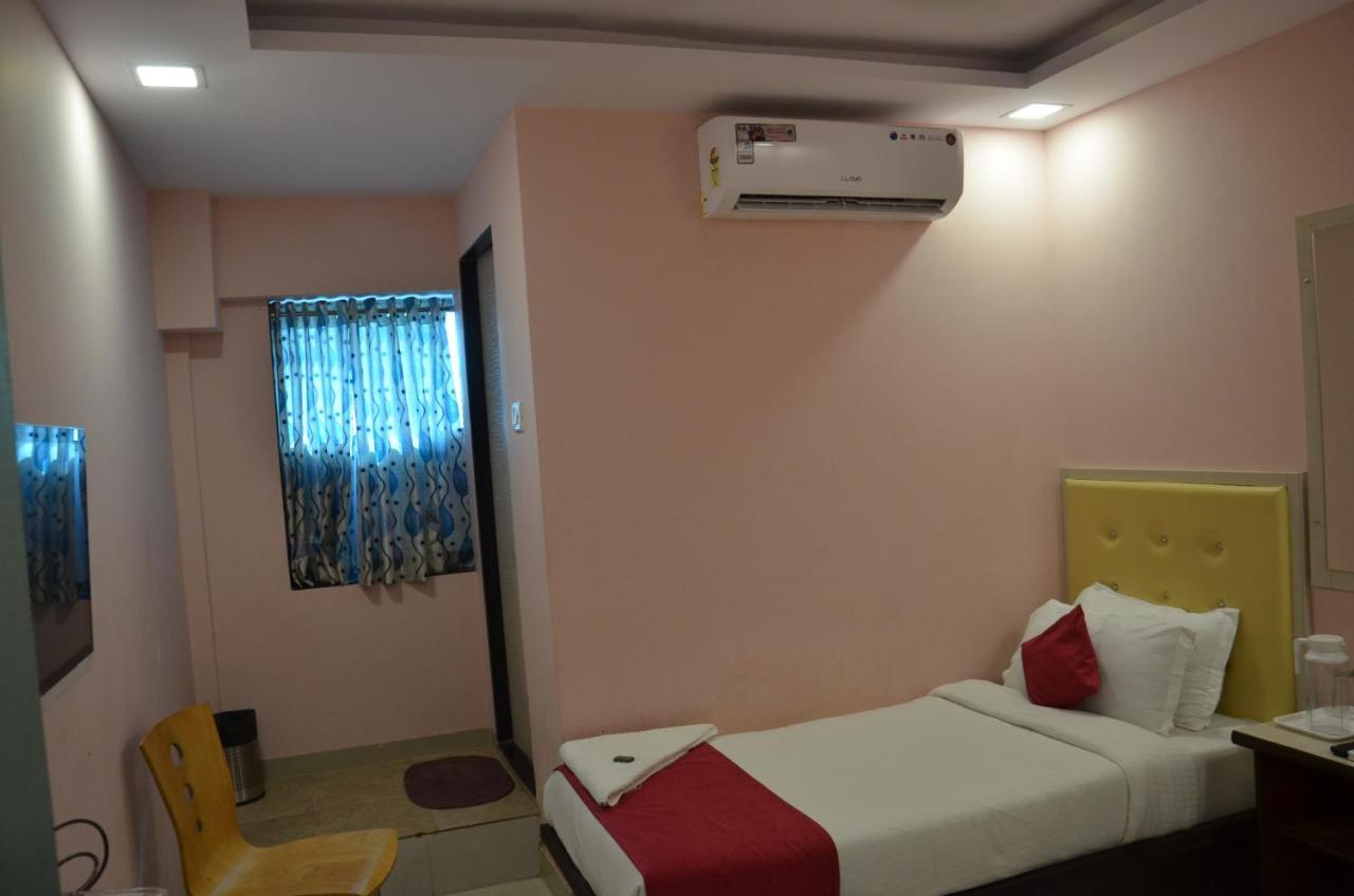 Sai Leela Grand Hotell Mumbai Exteriör bild