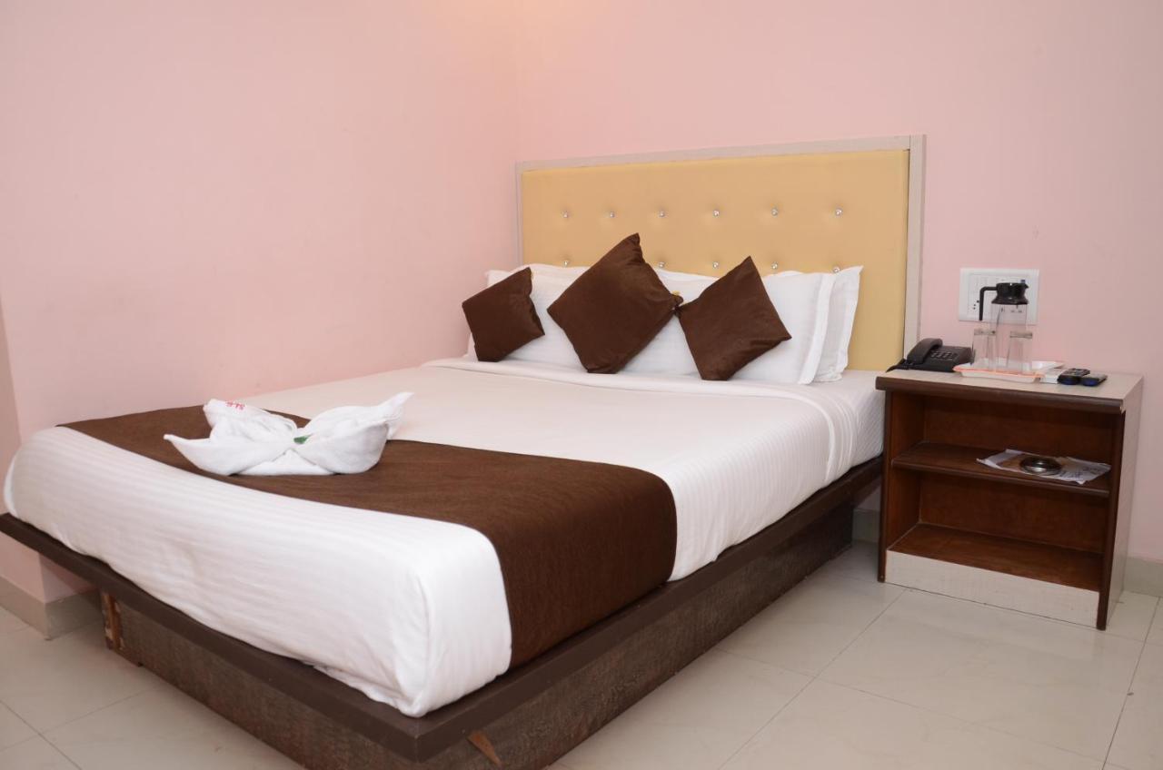 Sai Leela Grand Hotell Mumbai Exteriör bild